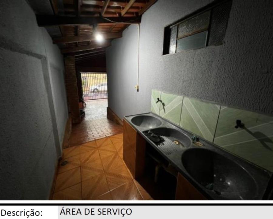 Rio Verde/GO - Jardim São Tomaz - Casa com 198m² Leilão Banco Inter, localizado em Rio Verde - GO, bairro Jardim São Tomáz