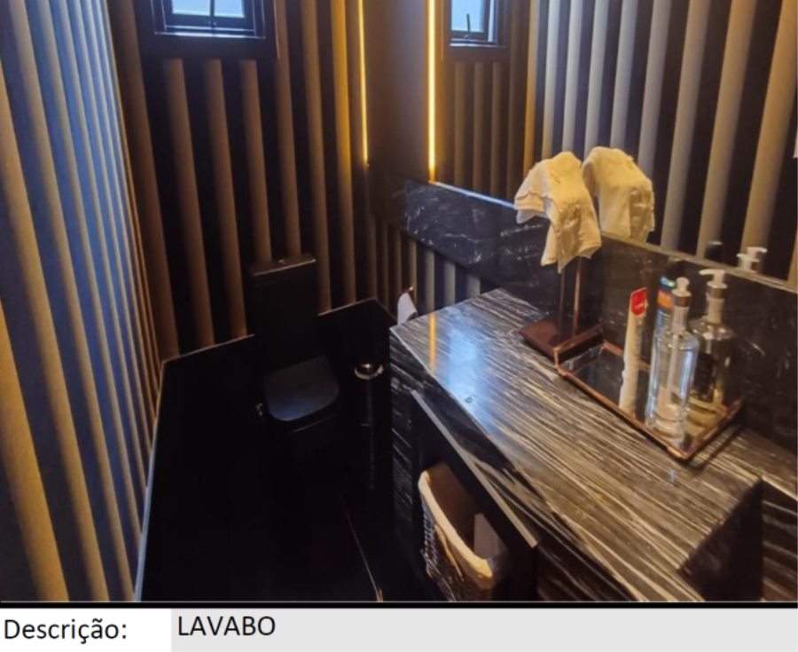 Porto Alegre/RS - Cond. Alphaville - Casa com 468m² Leilão Banco Inter, localizado em Porto Alegre - RS