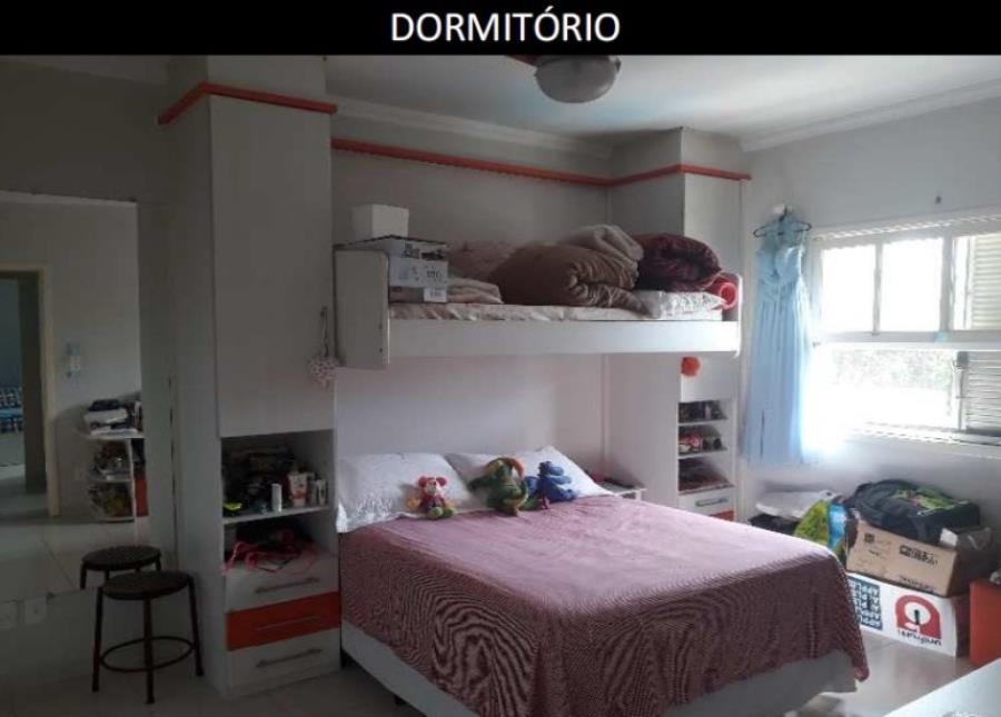 São José dos Campos/SP - Urbanova - Casa com 337m² Leilão Banco Inter, localizado em São José Dos Campos - SP, bairro Santana do Paraíba