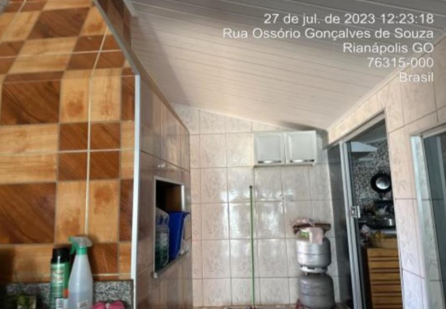 Rianápolis/GO - Setor Arlindo Silva - Casa com 294m² Leilão Banco Inter, localizado em Rianápolis - GO, bairro Setor Arlindo Silva