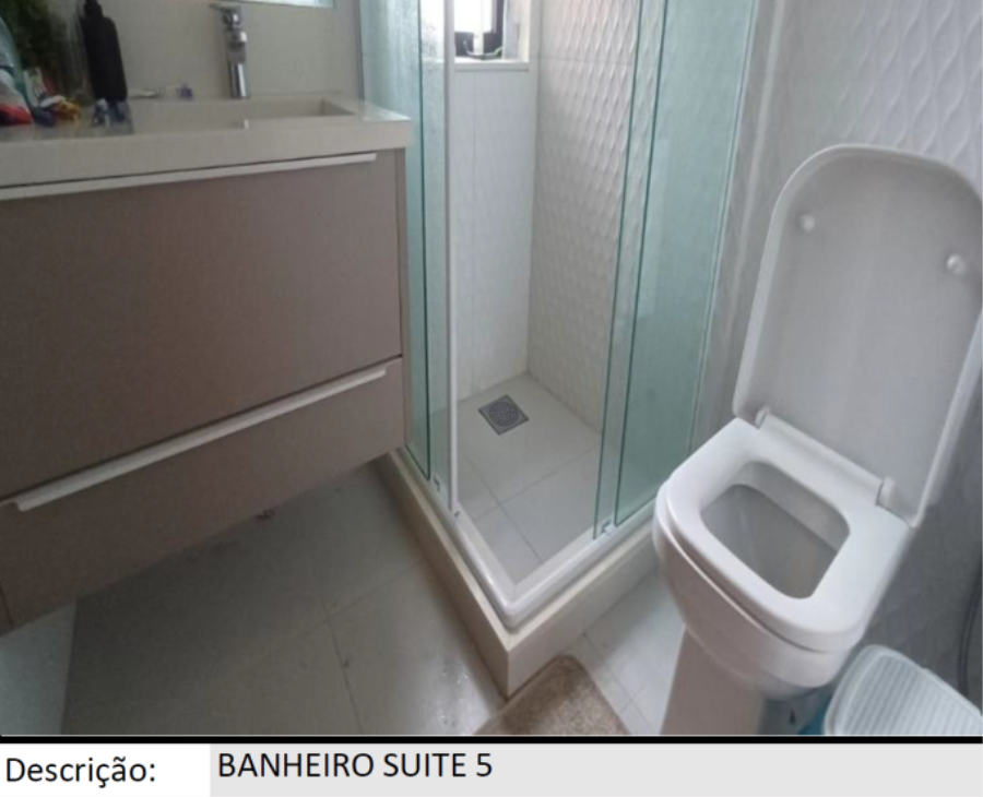 Porto Alegre/RS - Cond. Alphaville - Casa com 468m² Leilão Banco Inter, localizado em Porto Alegre - RS