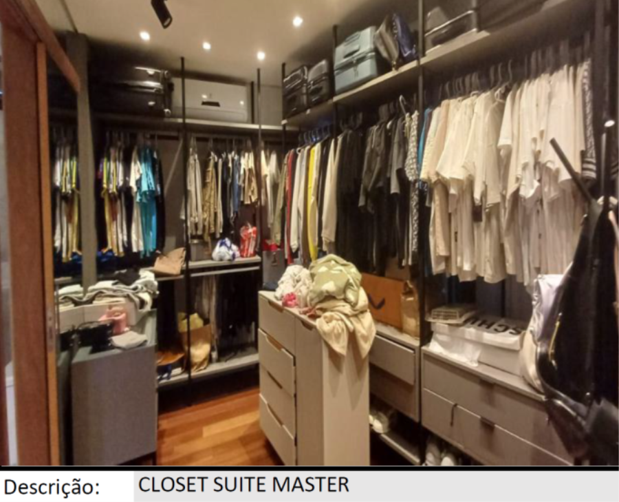Porto Alegre/RS - Cond. Alphaville - Casa com 468m² Leilão Banco Inter, localizado em Porto Alegre - RS