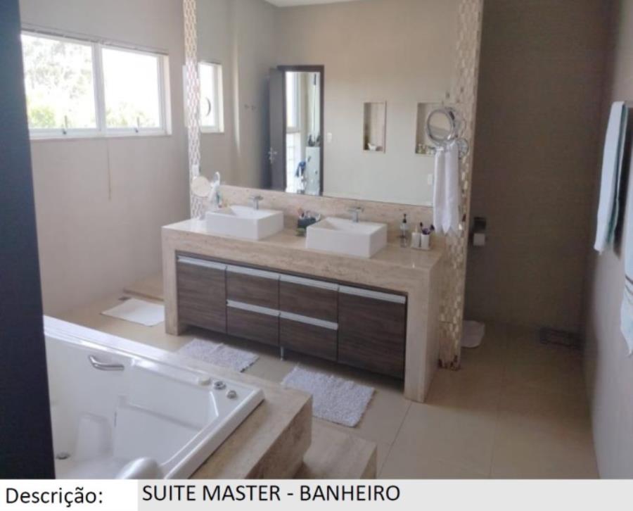 Patos de Minas/MG - Alto dos Caiçaras - Casa com 790m² Leilão Banco Inter, localizado em Patos De Minas - MG, bairro Alto dos Caiçaras