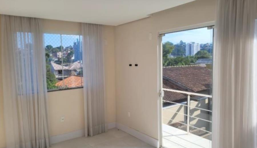 Novo Hamburgo/RS - Guarani - Casa com 474m² Leilão Banco Inter, localizado em Novo Hamburgo - RS, bairro Guarani