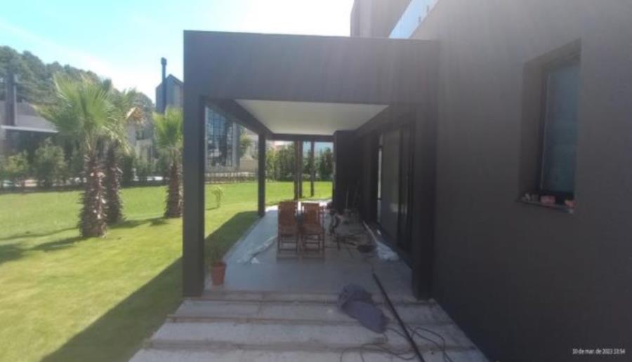 Pelotas/RS - Laranjal - Casa com 375m² Leilão Banco Inter, localizado em Pelotas - RS, bairro Laranjal