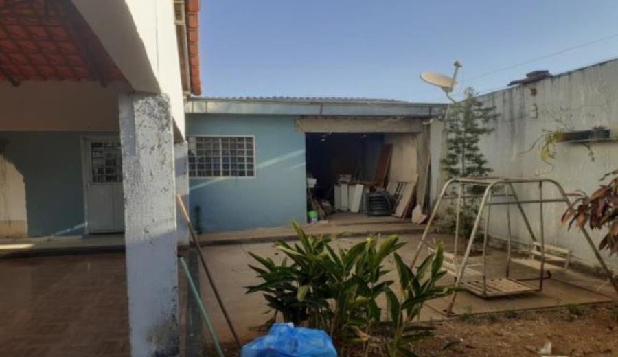 Águas Lindas de Goiás/GO - Jardim Brasília III - Casa com 325m² Leilão Banco Inter, localizado em Águas Lindas De Goiás - GO, bairro Jardim Brasília Ii