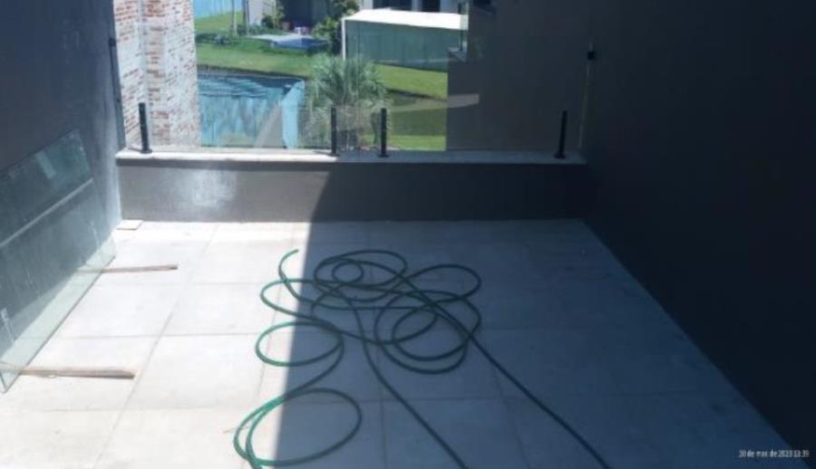Pelotas/RS - Laranjal - Casa com 375m² Leilão Banco Inter, localizado em Pelotas - RS, bairro Laranjal