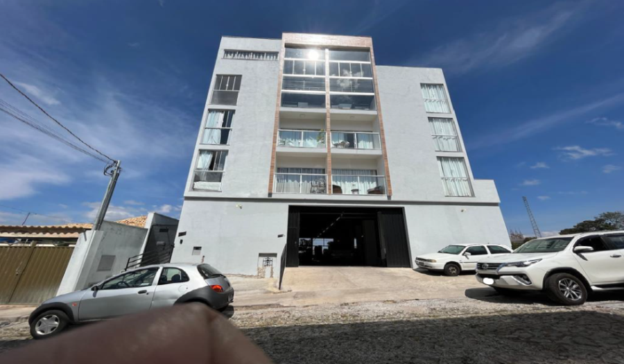 Barbacena/MG - Diniz II - Apartamento com 62m² Leilão Banco Inter, localizado em Barbacena - MG