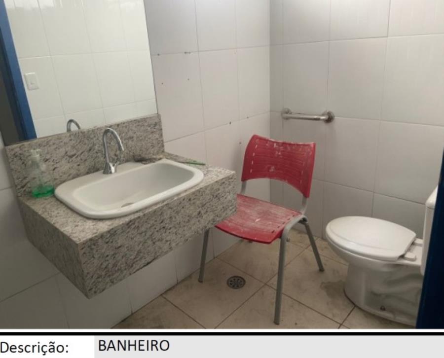 Taboão da Serra/SP - Parque Santos Dumont - Prédio comercial com 300m² Leilão Banco Inter, localizado em Taboão Da Serra - SP, bairro Parque Santos Dumont