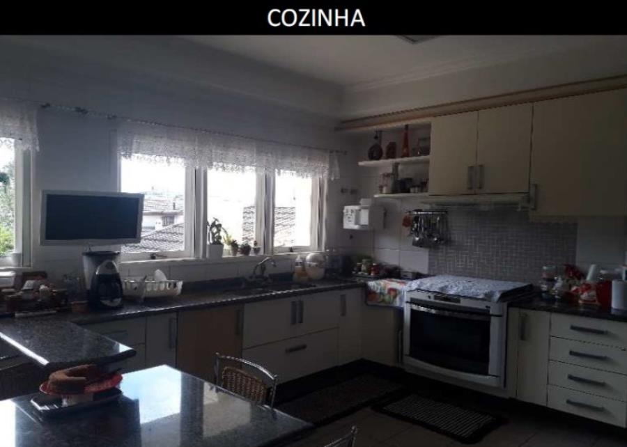 São José dos Campos/SP - Urbanova - Casa com 337m² Leilão Banco Inter, localizado em São José Dos Campos - SP, bairro Santana do Paraíba