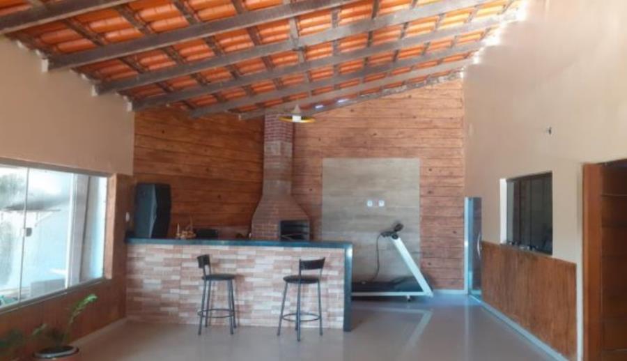 Águas Lindas de Goiás/GO - Jardim Brasília III - Casa com 325m² Leilão Banco Inter, localizado em Águas Lindas De Goiás - GO, bairro Jardim Brasília Ii
