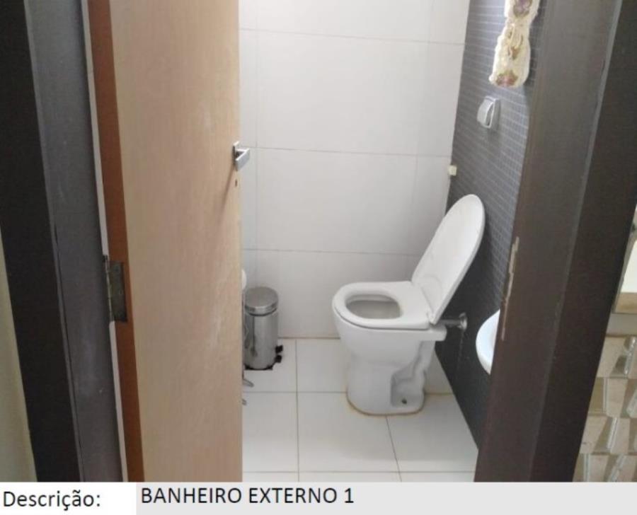 Patos de Minas/MG - Alto dos Caiçaras - Casa com 790m² Leilão Banco Inter, localizado em Patos De Minas - MG, bairro Alto dos Caiçaras