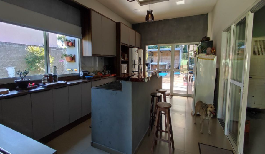 Foz do Iguaçu/PR - Loteamento Porto Dourado - Casa com 336m² Leilão Banco Inter, localizado em Foz Do Iguaçu - PR, bairro Loteamento Porto Dourado