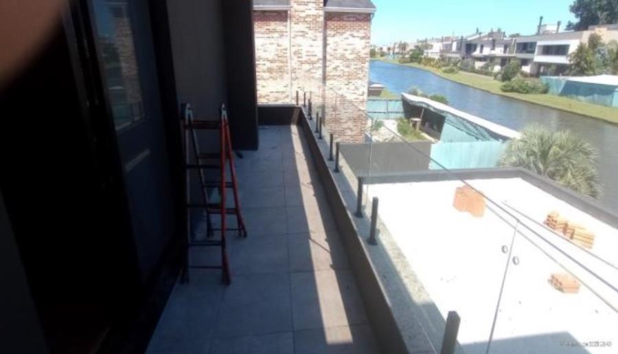 Pelotas/RS - Laranjal - Casa com 375m² Leilão Banco Inter, localizado em Pelotas - RS, bairro Laranjal