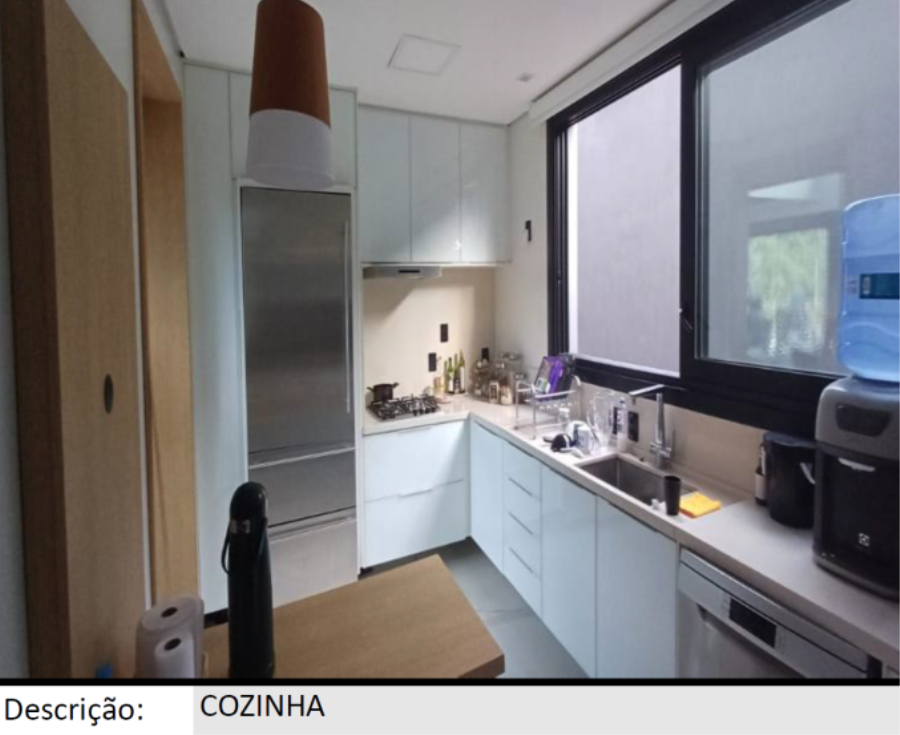 Porto Alegre/RS - Cond. Alphaville - Casa com 468m² Leilão Banco Inter, localizado em Porto Alegre - RS