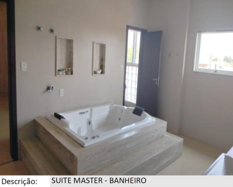 Patos de Minas/MG - Alto dos Caiçaras - Casa com 790m² Leilão Banco Inter, localizado em Patos De Minas - MG, bairro Alto dos Caiçaras