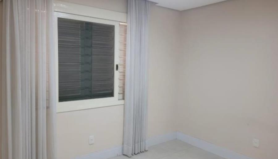 Novo Hamburgo/RS - Guarani - Casa com 474m² Leilão Banco Inter, localizado em Novo Hamburgo - RS, bairro Guarani