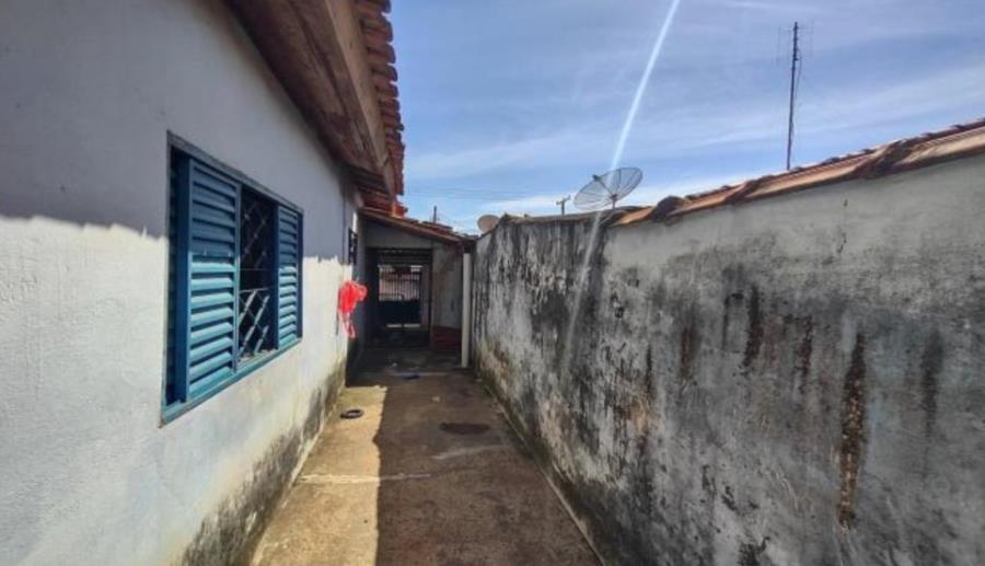 Porto Ferreira/SP - Jardim Alto da Serrra D'Água - Casa com 200m² Leilão Banco Inter, localizado em Porto Ferreira - SP, bairro Jardim Alto da Serra D'água