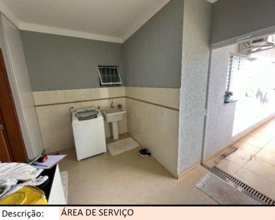 Arapongas/PR - Jardim Petrópolis - Casa com 129m² Leilão Banco Inter, localizado em Arapongas - PR, bairro Jardim Petrópolis