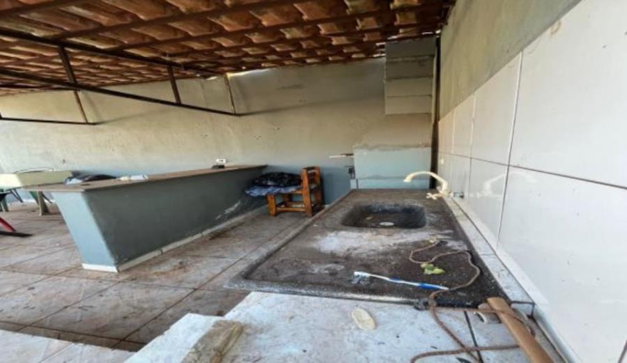 Itumbiara/GO - Cidade Jardim - Casa com 129m² Leilão Banco Inter, localizado em Itumbiara - GO, bairro Cidade Jardim