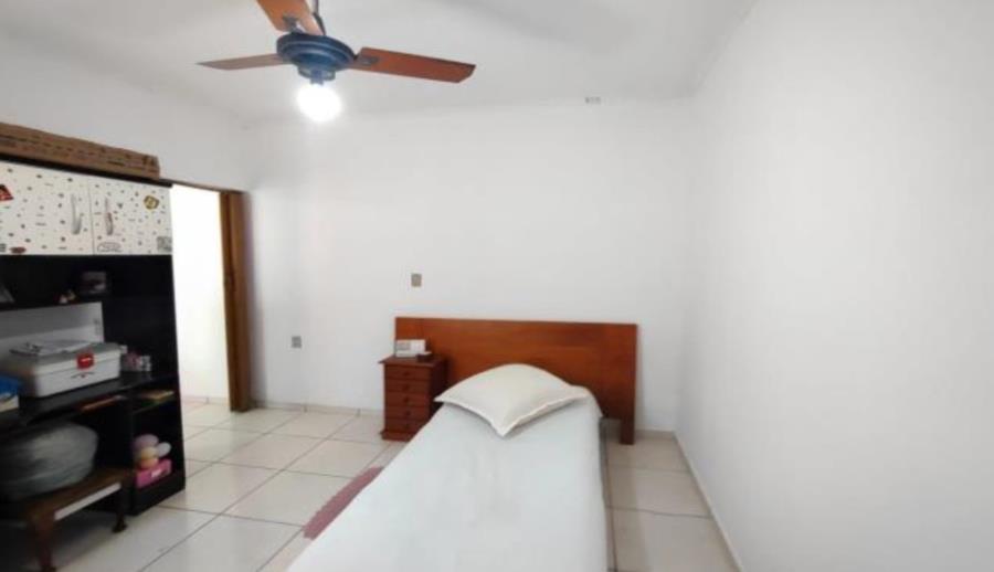 Porto Ferreira/SP - Jardim Alto da Serrra D'Água - Casa com 200m² Leilão Banco Inter, localizado em Porto Ferreira - SP, bairro Jardim Alto da Serra D'água