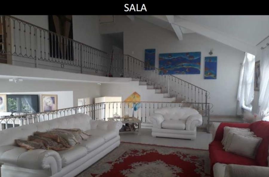 São José dos Campos/SP - Urbanova - Casa com 337m² Leilão Banco Inter, localizado em São José Dos Campos - SP, bairro Santana do Paraíba