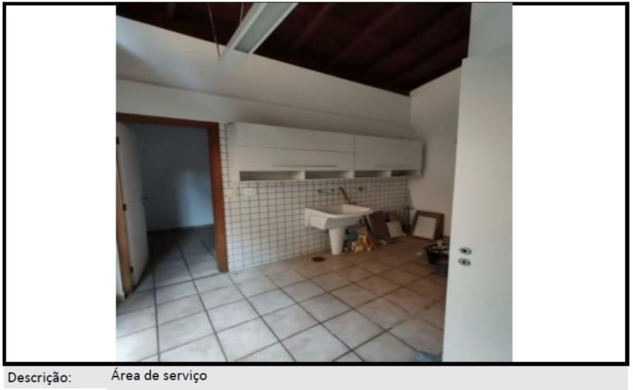 Santana de Parnaíba/SP - Mor. dos Pinheiros - Casa com 235m² Leilão Banco Inter, localizado em Santana De Parnaíba - SP, bairro Morada dos Pinheiros