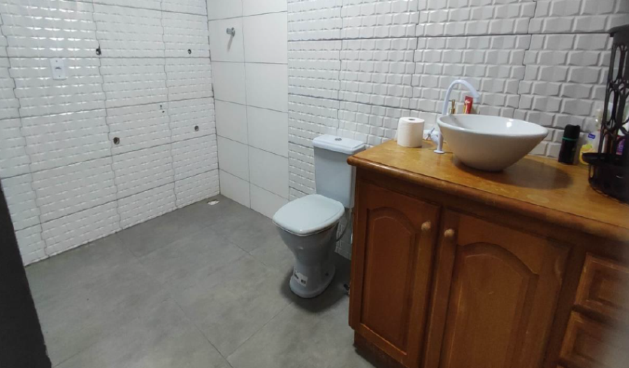 Foz do Iguaçu/PR - Loteamento Porto Dourado - Casa com 336m² Leilão Banco Inter, localizado em Foz Do Iguaçu - PR, bairro Loteamento Porto Dourado