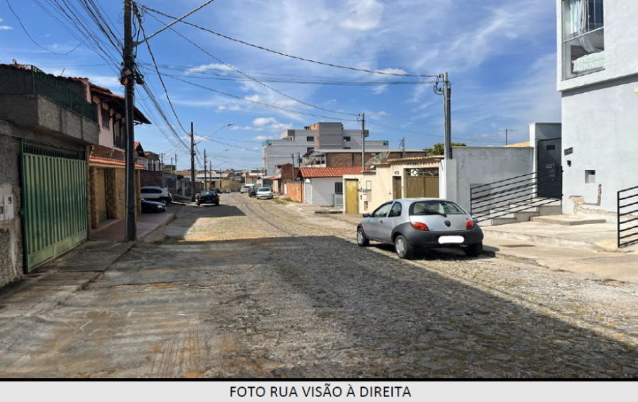Barbacena/MG - Diniz II - Apartamento com 62m² Leilão Banco Inter, localizado em Barbacena - MG