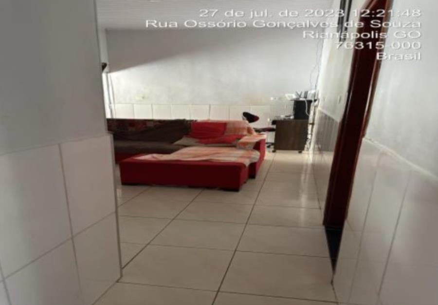 Rianápolis/GO - Setor Arlindo Silva - Casa com 294m² Leilão Banco Inter, localizado em Rianápolis - GO, bairro Setor Arlindo Silva