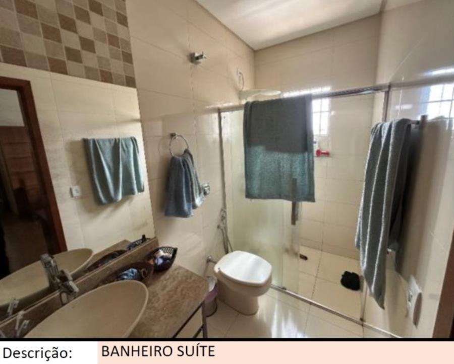 Arapongas/PR - Jardim Petrópolis - Casa com 129m² Leilão Banco Inter, localizado em Arapongas - PR, bairro Jardim Petrópolis