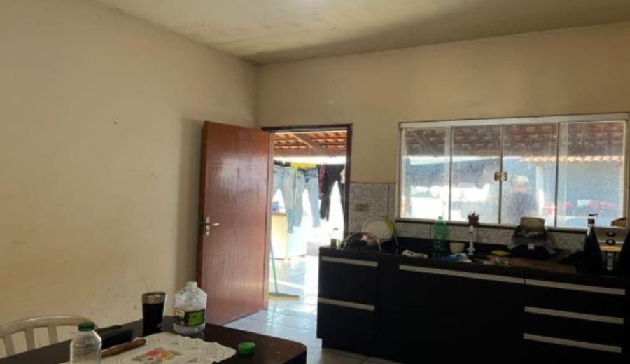Itumbiara/GO - Cidade Jardim - Casa com 129m² Leilão Banco Inter, localizado em Itumbiara - GO, bairro Cidade Jardim