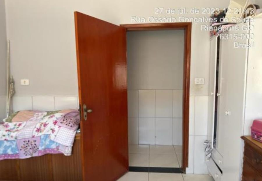 Rianápolis/GO - Setor Arlindo Silva - Casa com 294m² Leilão Banco Inter, localizado em Rianápolis - GO, bairro Setor Arlindo Silva
