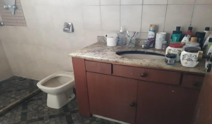 Petrópolis/RJ - Bonsucesso - Casa com 94m² Leilão Banco Inter, localizado em Petrópolis - RJ, bairro Bonsucesso