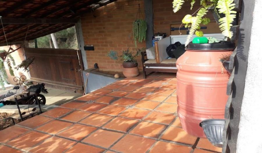 Petrópolis/RJ - Bonsucesso - Casa com 94m² Leilão Banco Inter, localizado em Petrópolis - RJ, bairro Bonsucesso
