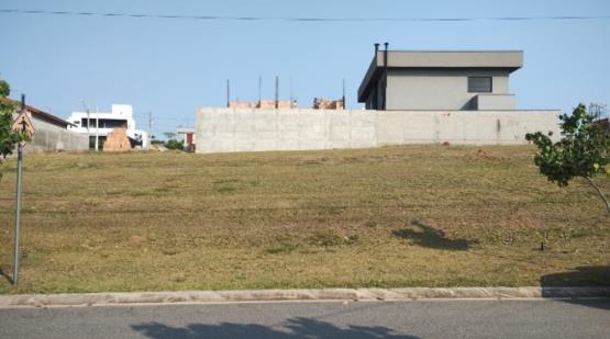 Taubaté/SP - Itapecerica - Terreno com 305m²